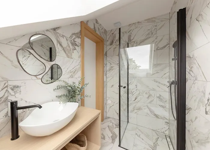 招待所 House Pr'spanc